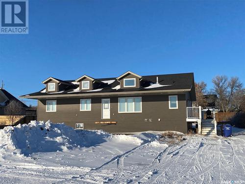 213 7Th Avenue Sw, Eston, SK - Outdoor