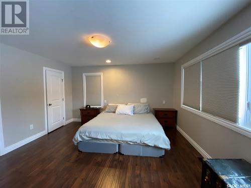 213 7Th Avenue Sw, Eston, SK - Indoor Photo Showing Bedroom