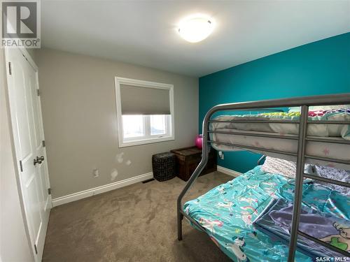 213 7Th Avenue Sw, Eston, SK - Indoor Photo Showing Bedroom