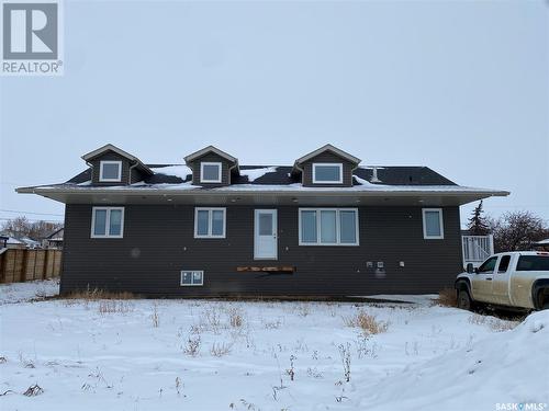 213 7Th Avenue Sw, Eston, SK - Outdoor