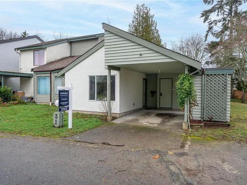 31-7925 Simpson Rd, Central Saanich, BC 