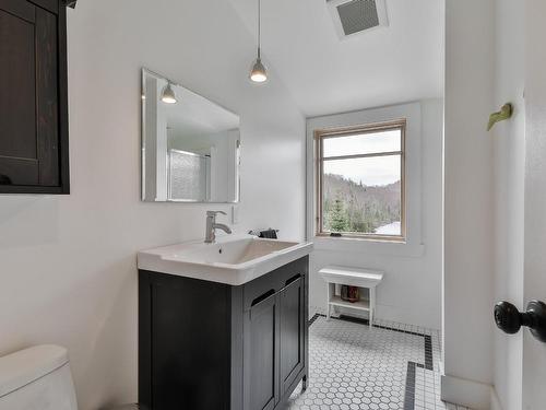 Salle de bains - 397 Ch. Des Verdier, Saint-Adolphe-D'Howard, QC - Indoor Photo Showing Bathroom