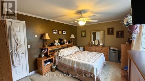 105 County Road 12, Greater Napanee, ON - Indoor Photo Showing Bedroom