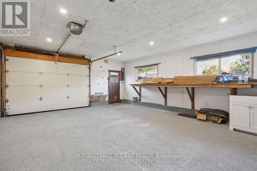 57 Sunray Avenue, London, ON - Indoor Photo Showing Garage