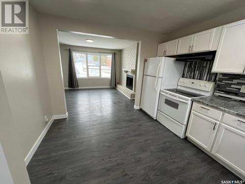 1357 6Th Avenue Nw, Moose Jaw, SK - Indoor Photo Showing Kitchen