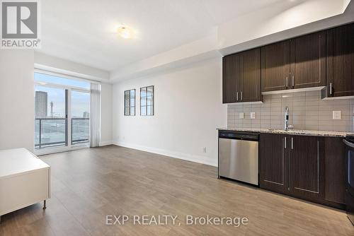 512 - 3600 Highway 7, Vaughan, ON - Indoor Photo Showing Kitchen With Double Sink