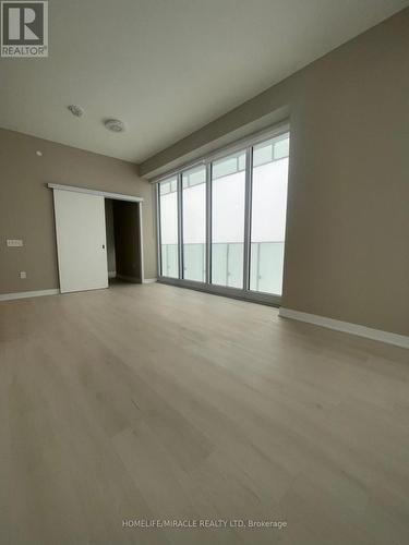 5404 - 3900 Confederation Parkway, Mississauga, ON - Indoor Photo Showing Other Room