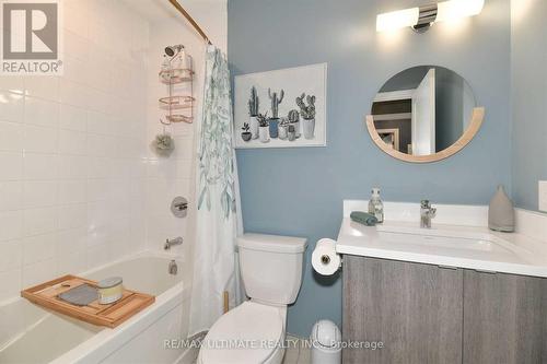 732 - 665 Cricklewood Drive, Mississauga, ON - Indoor Photo Showing Bathroom