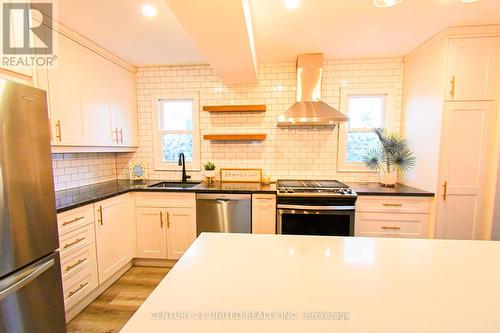 341 Welsh Street, Peterborough (Ashburnham), ON - Indoor Photo Showing Kitchen