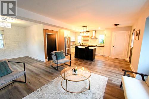 341 Welsh Street, Peterborough (Ashburnham), ON - Indoor Photo Showing Living Room