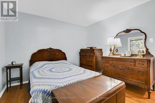 43 Harwick Crescent, Ottawa, ON - Indoor Photo Showing Bedroom