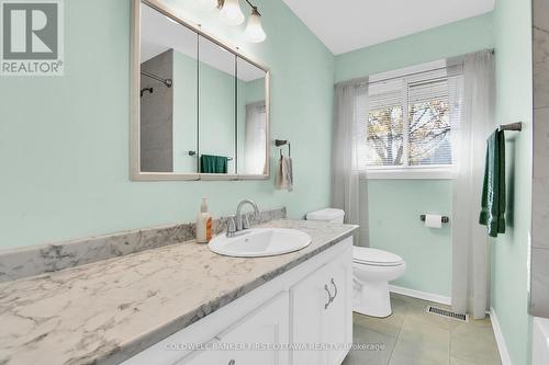 43 Harwick Crescent, Ottawa, ON - Indoor Photo Showing Bathroom