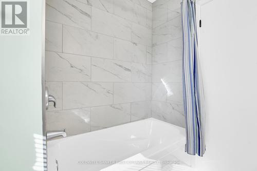 43 Harwick Crescent, Ottawa, ON - Indoor Photo Showing Bathroom