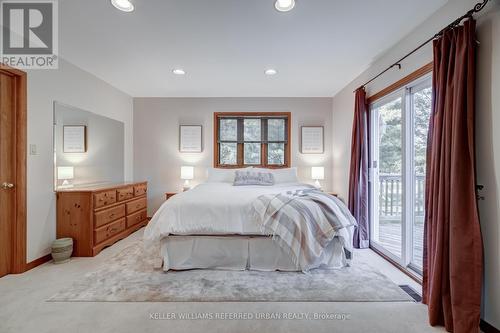 8672 Poplar Sideroad, Clearview, ON - Indoor Photo Showing Bedroom