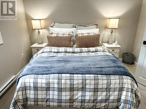 1183 N Kahshe Lake Road, Gravenhurst, ON - Indoor Photo Showing Bedroom