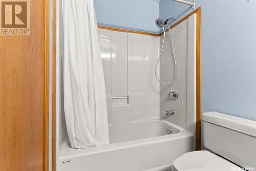 8 Deneve Drive, Edenwold Rm No. 158, SK - Indoor Photo Showing Bathroom