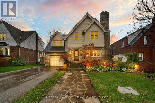 514 Maple Avenue, Hamilton (Delta), ON - Outdoor With Facade