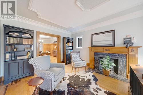 514 Maple Avenue, Hamilton (Delta), ON - Indoor Photo Showing Living Room With Fireplace