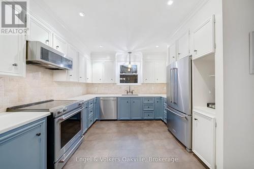 514 Maple Avenue, Hamilton (Delta), ON - Indoor Photo Showing Kitchen With Stainless Steel Kitchen With Upgraded Kitchen