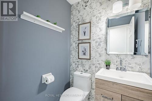 14 Balsdon Crescent, Whitby (Lynde Creek), ON - Indoor Photo Showing Bathroom