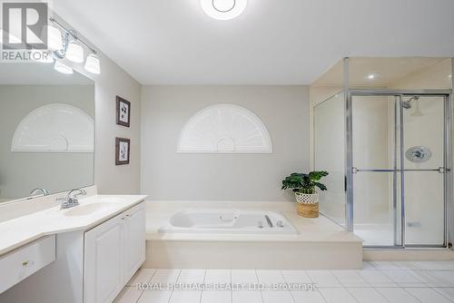 14 Balsdon Crescent, Whitby (Lynde Creek), ON - Indoor Photo Showing Bathroom