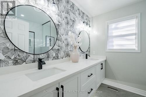 14 Balsdon Crescent, Whitby (Lynde Creek), ON - Indoor Photo Showing Bathroom