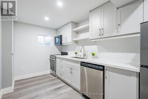 14 Balsdon Crescent, Whitby (Lynde Creek), ON - Indoor Photo Showing Kitchen