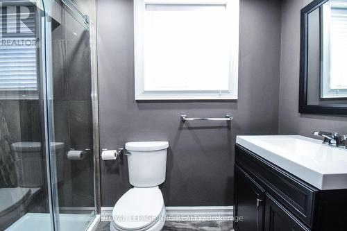 6 Gertrude Street, St. Catharines (438 - Port Dalhousie), ON - Indoor Photo Showing Bathroom