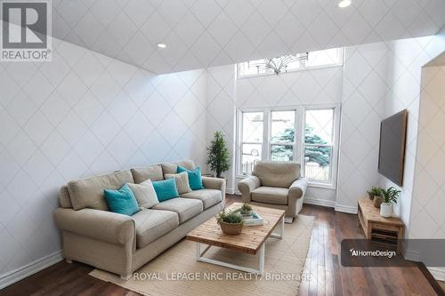 6 Gertrude Street, St. Catharines (438 - Port Dalhousie), ON - Indoor Photo Showing Living Room