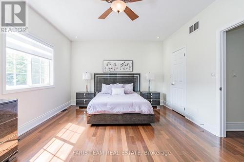 39 Vanderpost Crescent, Essa, ON - Indoor Photo Showing Bedroom