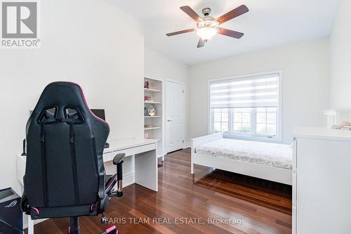 39 Vanderpost Crescent, Essa, ON - Indoor Photo Showing Bedroom