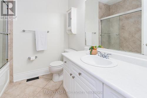 39 Vanderpost Crescent, Essa, ON - Indoor Photo Showing Bathroom