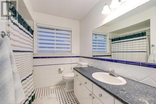 5859 Riverside Place, Mississauga, ON - Indoor Photo Showing Bathroom