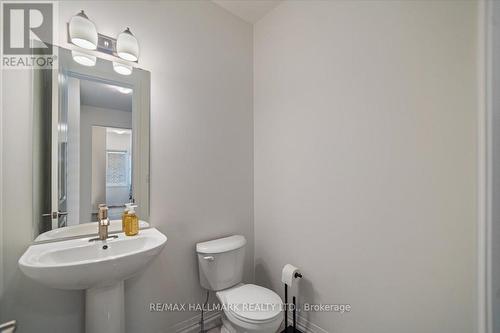 31 Willson Drive, Thorold, ON - Indoor Photo Showing Bathroom