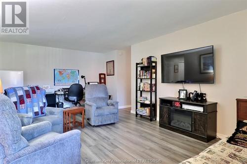 77 Baldoon Road Unit# 14, Chatham, ON - Indoor Photo Showing Living Room