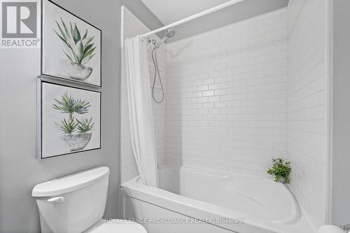 4084 Perth Road, South Frontenac (Frontenac South), ON - Indoor Photo Showing Bathroom