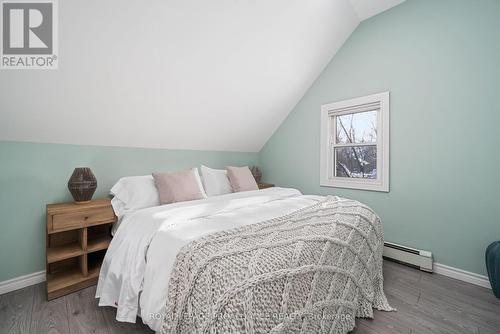 4084 Perth Road, South Frontenac (Frontenac South), ON - Indoor Photo Showing Bedroom