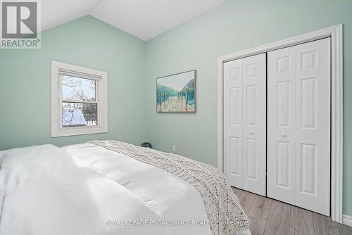 4084 Perth Road, South Frontenac (Frontenac South), ON - Indoor Photo Showing Bedroom