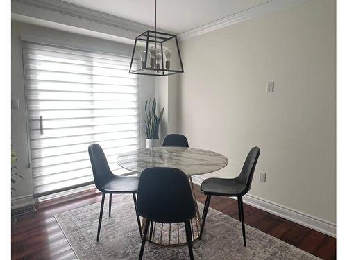 61 Kalmar Cres, Richmond Hill, ON - Indoor Photo Showing Dining Room