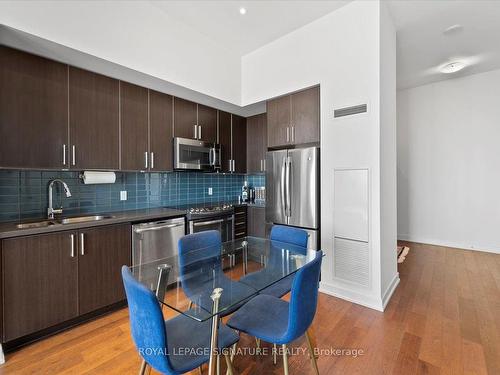 Ph05-2220 Lake Shore Blvd W, Toronto, ON - Indoor Photo Showing Kitchen With Stainless Steel Kitchen