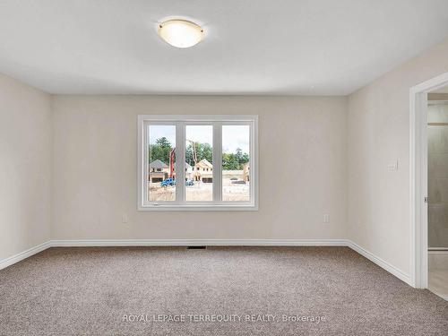 230 Beechwood Forest Lane, Gravenhurst, ON - Indoor Photo Showing Other Room