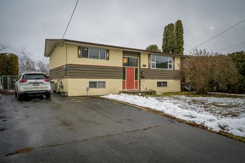 2543 Sandalwood Drive, Kamloops, BC - Outdoor