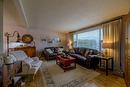 2543 Sandalwood Drive, Kamloops, BC  - Indoor Photo Showing Living Room 