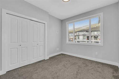 2779 Canyon Crest Drive, West Kelowna, BC - Indoor Photo Showing Other Room