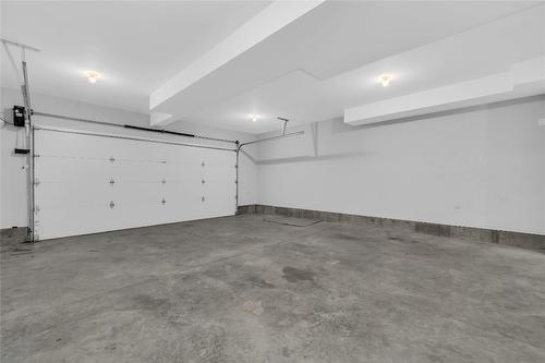 2779 Canyon Crest Drive, West Kelowna, BC - Indoor Photo Showing Garage