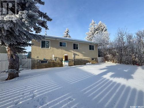 608 15Th Avenue E, Prince Albert, SK - Outdoor