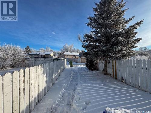 608 15Th Avenue E, Prince Albert, SK - Outdoor