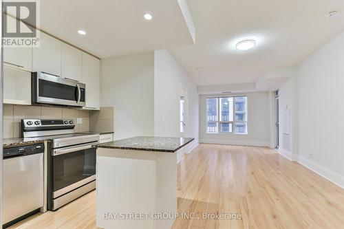 815 - 100 Harrison Garden Boulevard, Toronto, ON - Indoor Photo Showing Kitchen