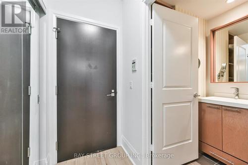 815 - 100 Harrison Garden Boulevard, Toronto, ON - Indoor Photo Showing Bathroom