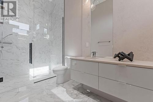 152 Grandview Avenue, Kingsville, ON - Indoor Photo Showing Bathroom